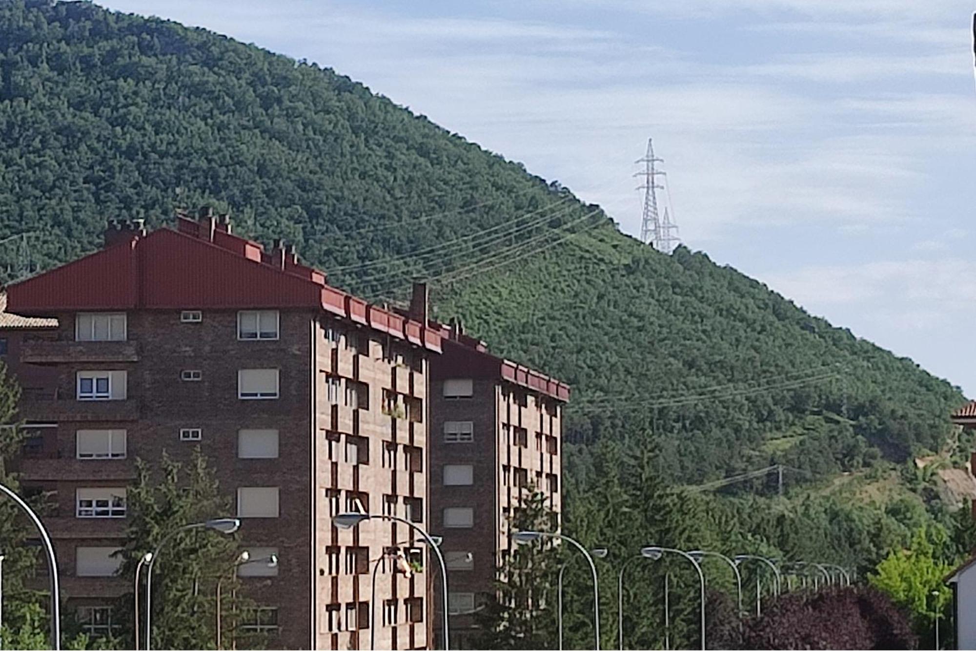 Apartamento O Mon Sabiñánigo Exterior foto